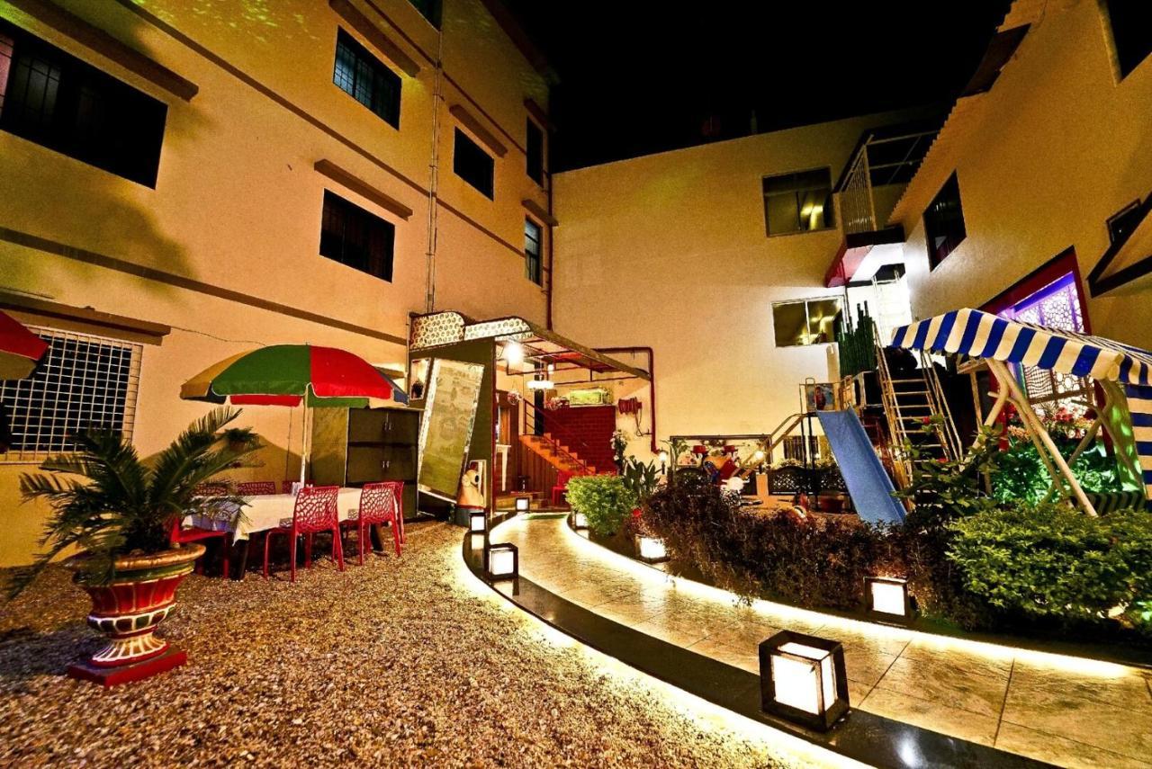 Royal Hotel 2*